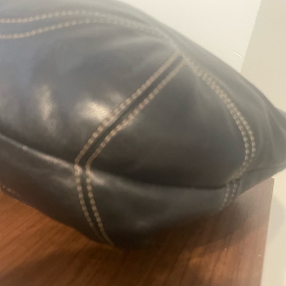 Coach Soho XL Double Handle Black Full Leather Contrast Stitch Tote - EUC - Picture 10 of 15